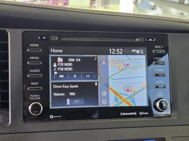 Used 2018 Toyota Sienna SE w/ SE Preferred Package FWD image 20