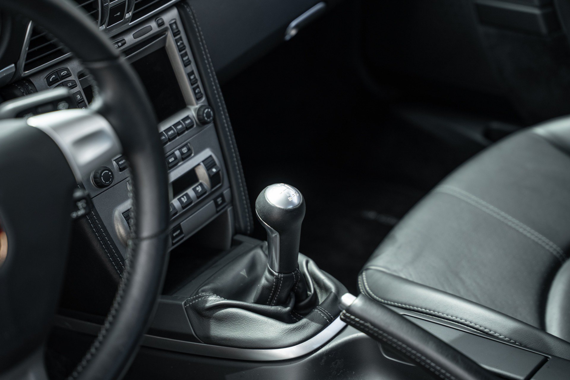 Used 2006 Porsche 911 Carrera S RWD image 5