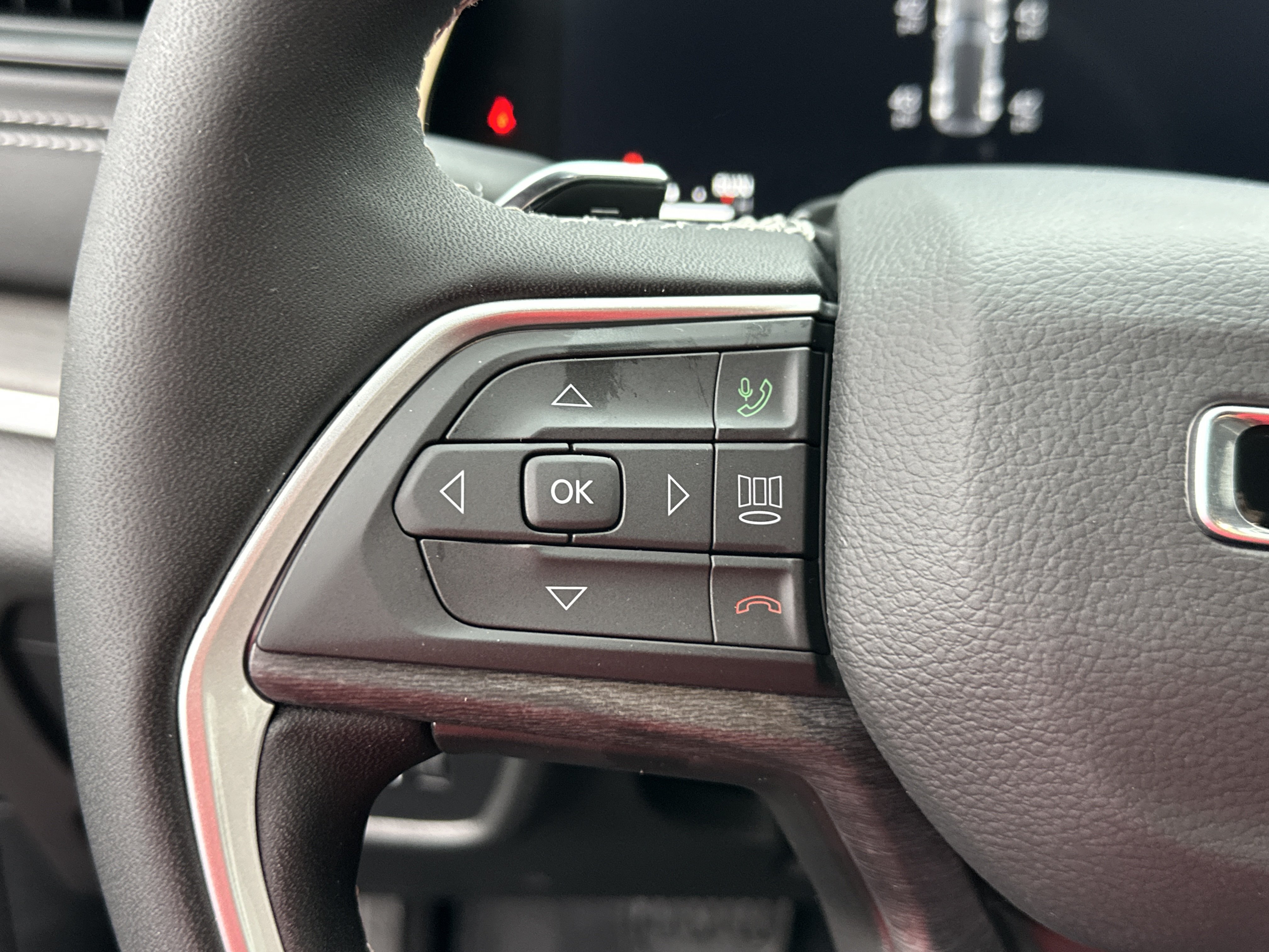 New 2026 Jeep Grand Cherokee Limited w/ Limited Altitude Package AWD/4WD image 8
