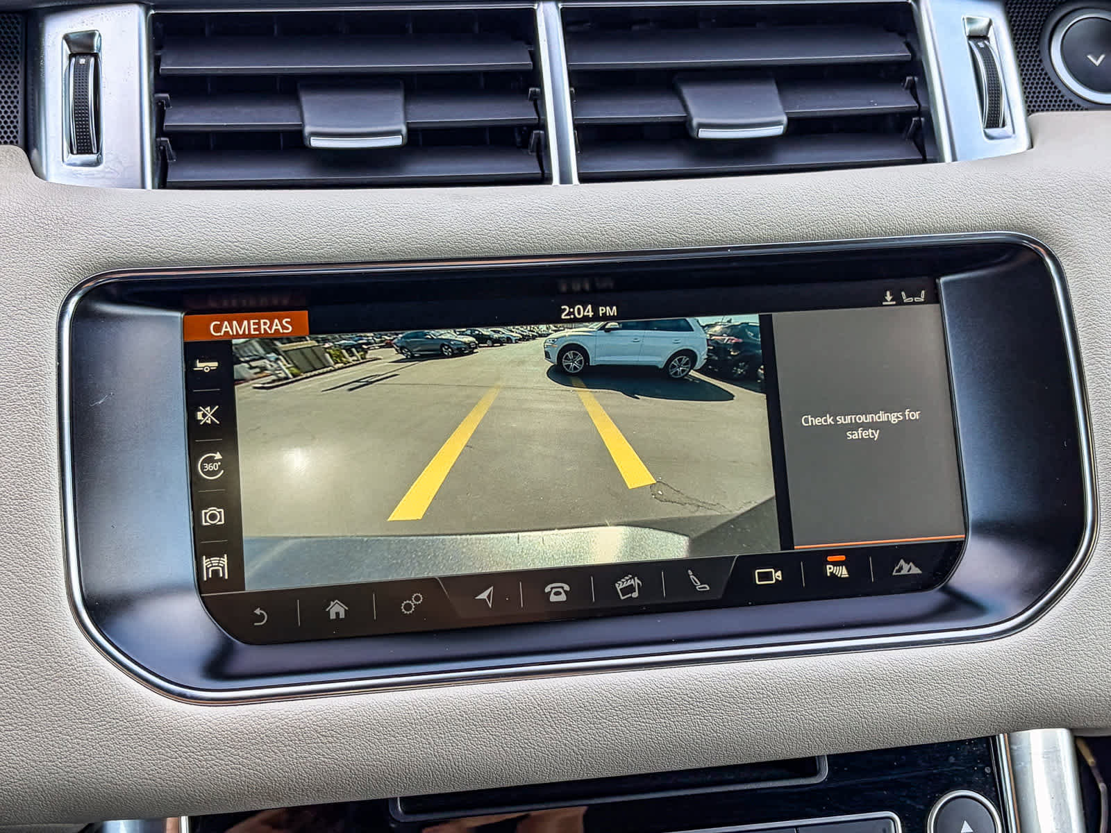 Used 2017 Land Rover Range Rover Sport HSE image 23