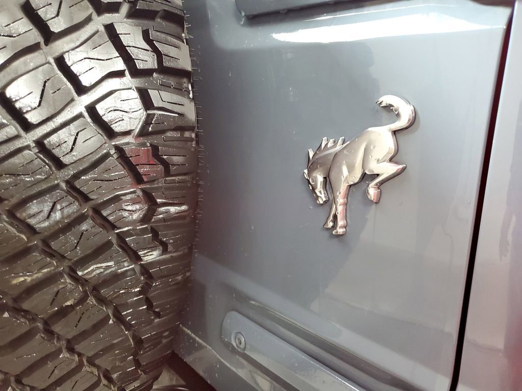 Used 2022 Ford Bronco Badlands w/ Sasquatch Package image 7