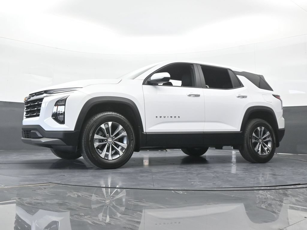 Used 2026 Chevrolet Equinox LT FWD image 57