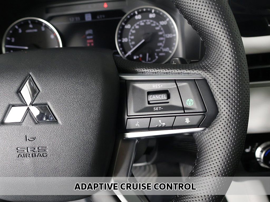 New 2026 Mitsubishi Outlander SE FWD image 5