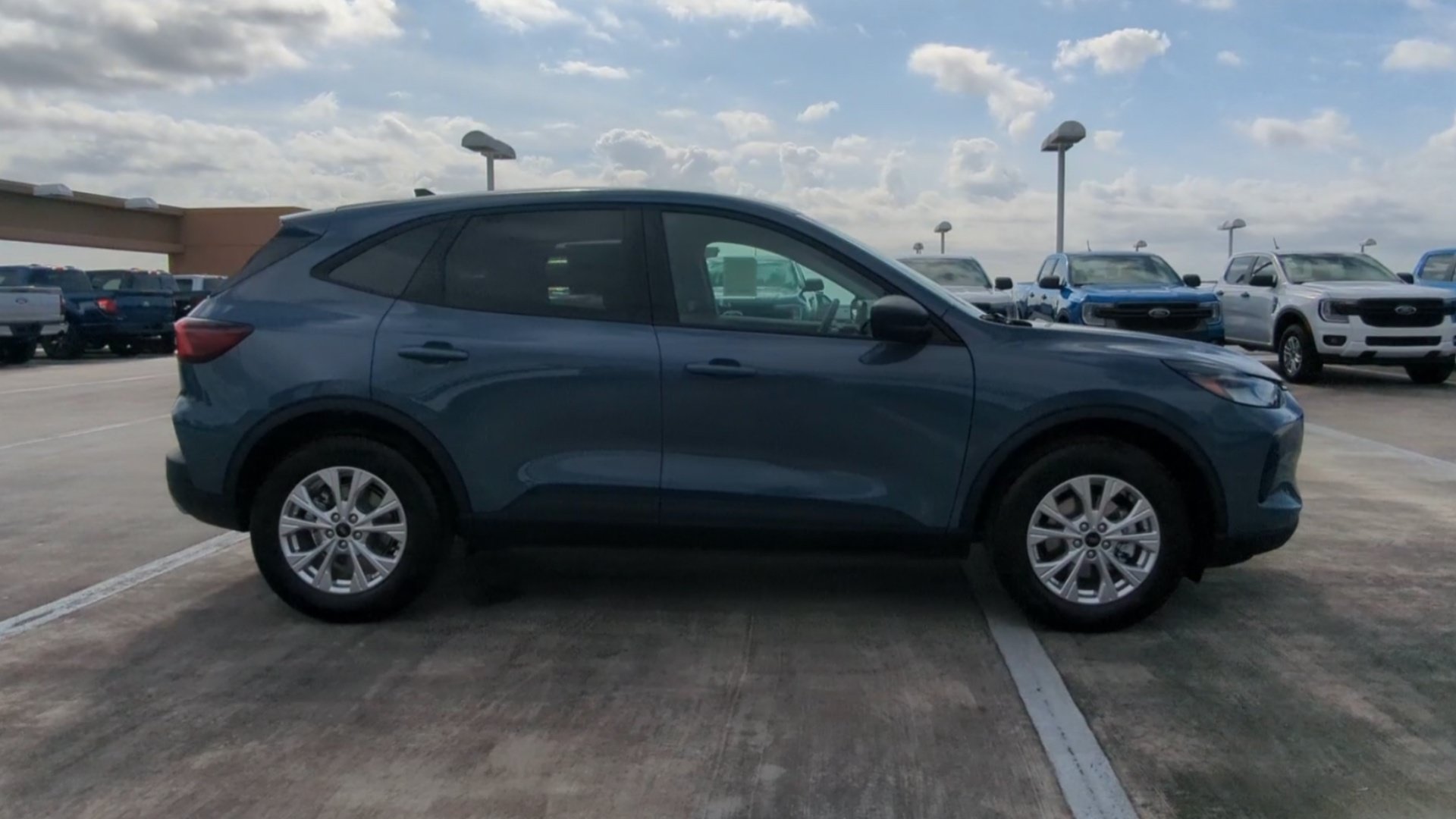 New 2026 Ford Escape Active w/ Tech Pack #1 FWD image 35