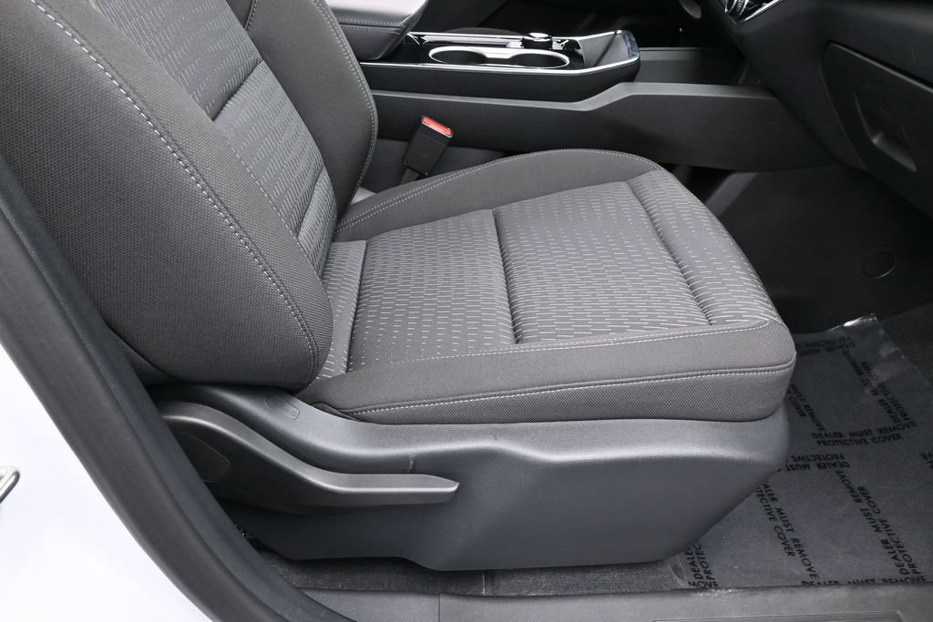 Used 2026 Chevrolet Equinox LT FWD image 40
