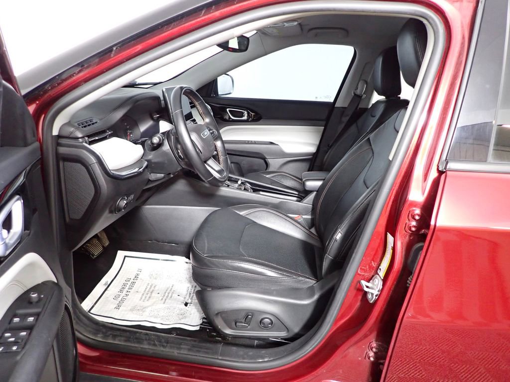 Used 2022 Jeep Compass Limited image 16