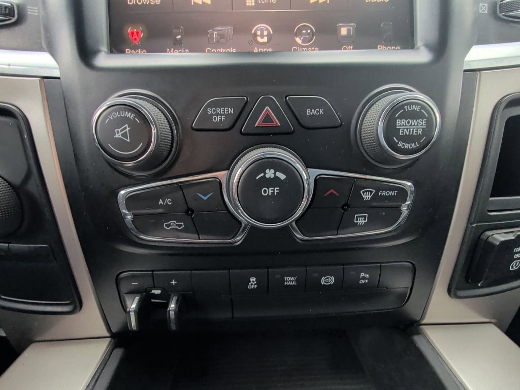 Used 2015 RAM 2500 SLT w/ Luxury Group image 21