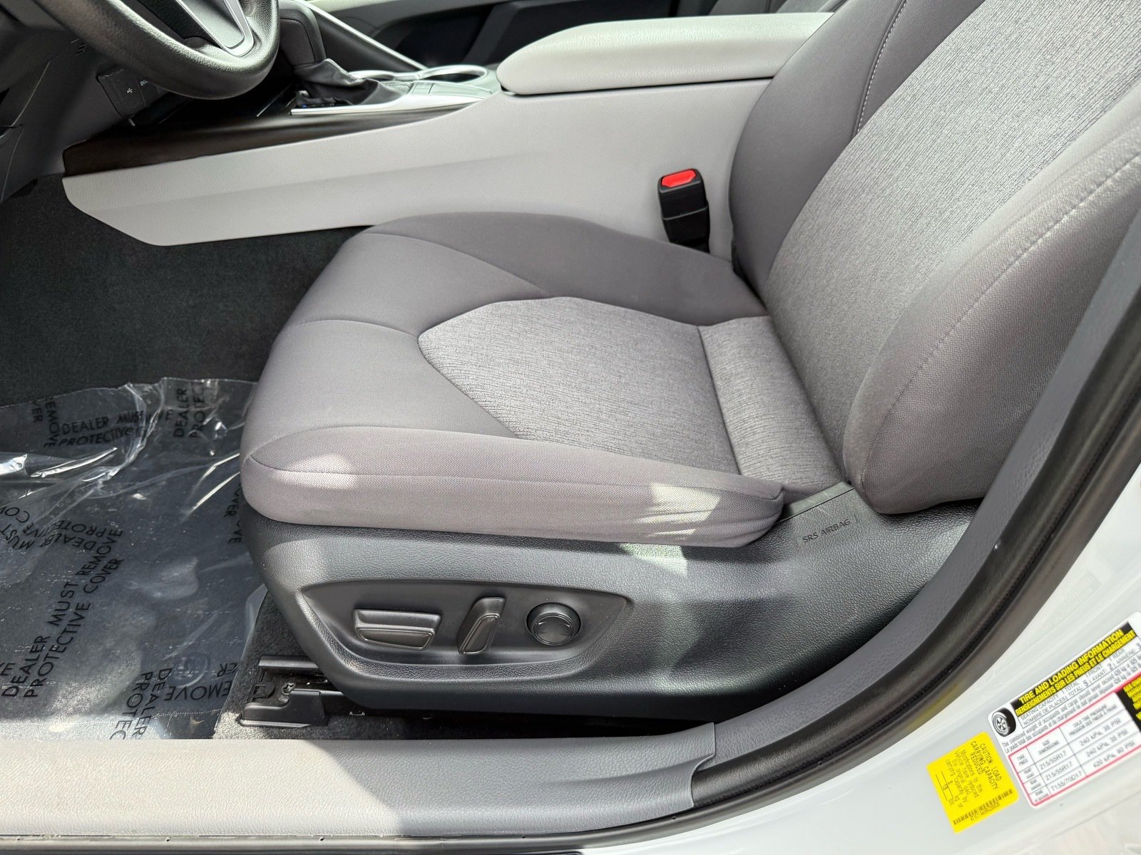 Used 2024 Toyota Camry LE FWD image 14