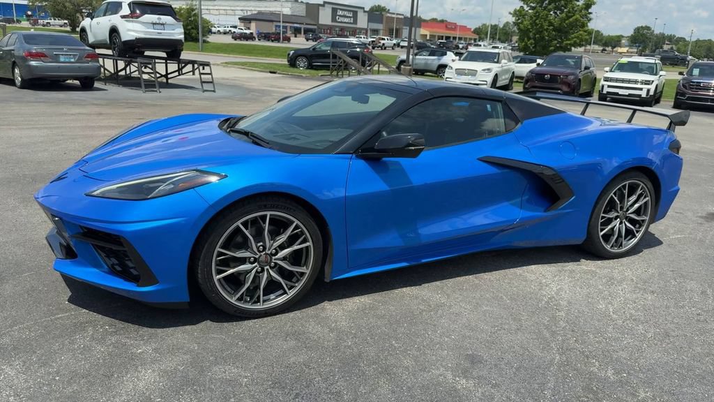 Used 2025 Chevrolet Corvette Stingray Preferred Conv w/ Battery Protection Package RWD image 3