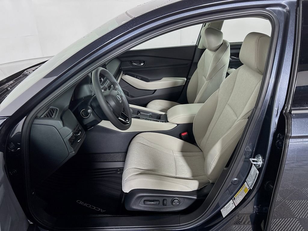 New 2025 Honda Accord SE image 12