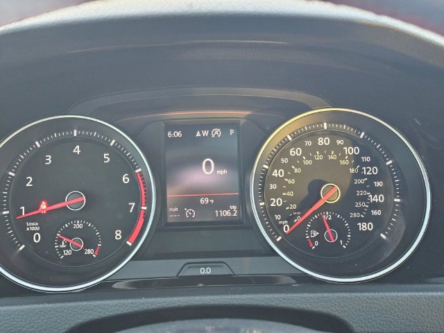 Used 2018 Volkswagen GTI SE FWD image 27