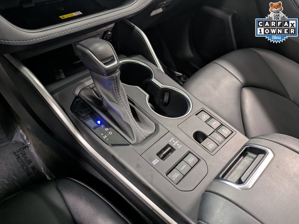 Used 2023 Toyota Highlander XLE w/ Protection Package #3 (TMS) image 16