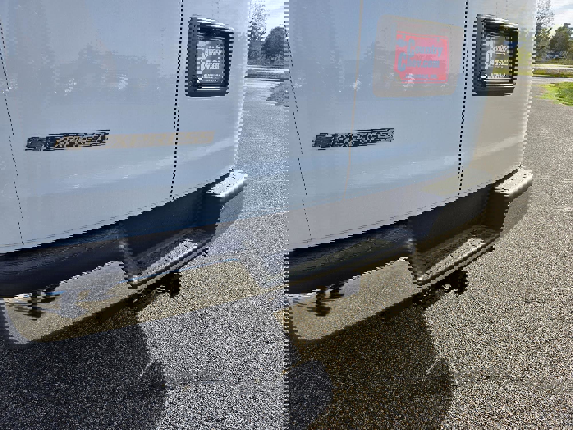 New 2025 Chevrolet Express 3500 w/ Driver Convenience Package image 5