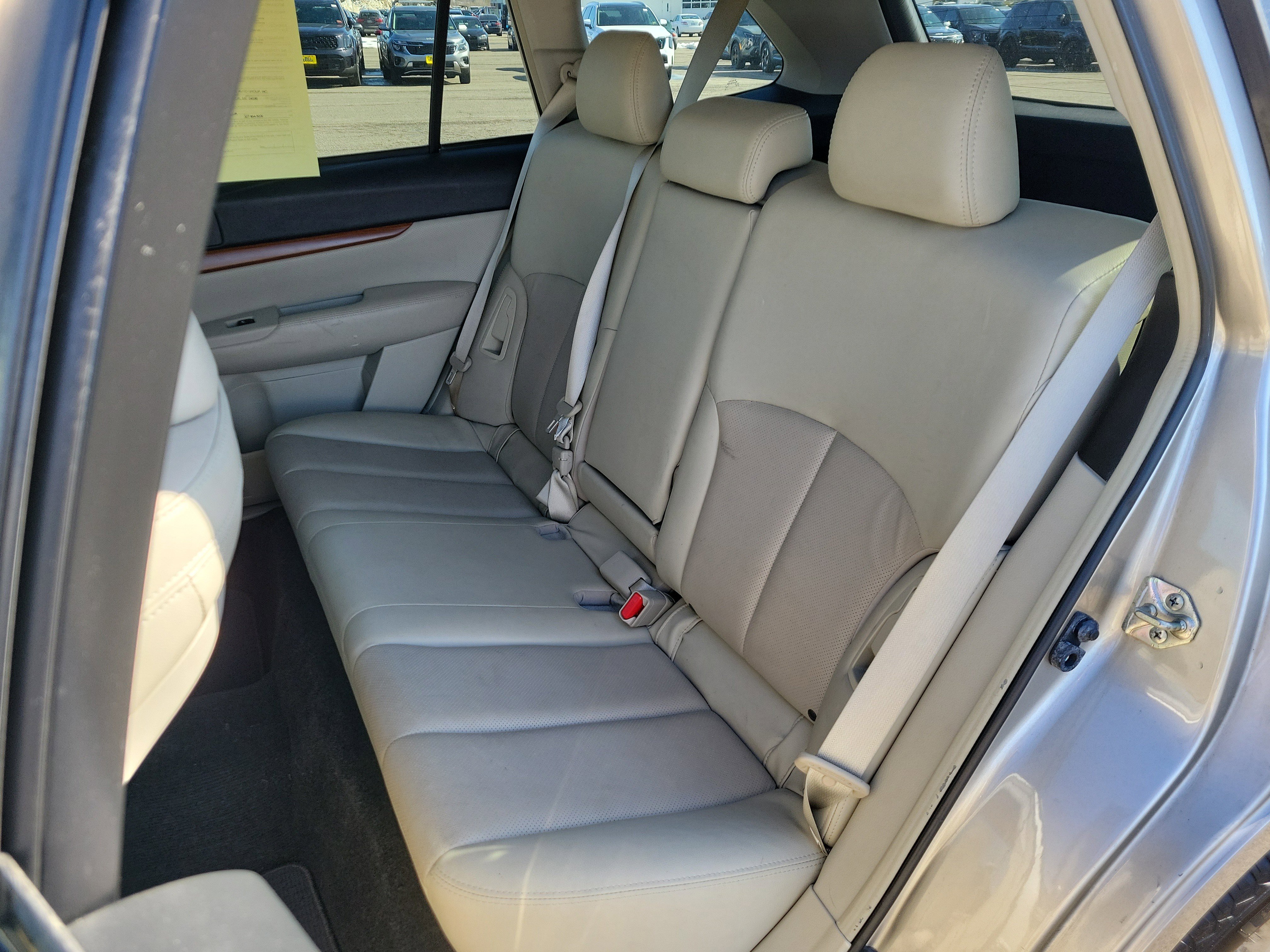 Used 2014 Subaru Outback 2.5i Limited image 16