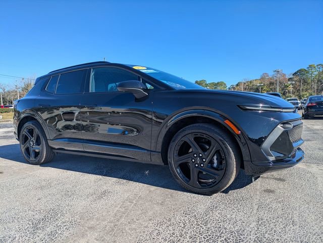 Used 2024 Chevrolet Equinox EV RS image 2
