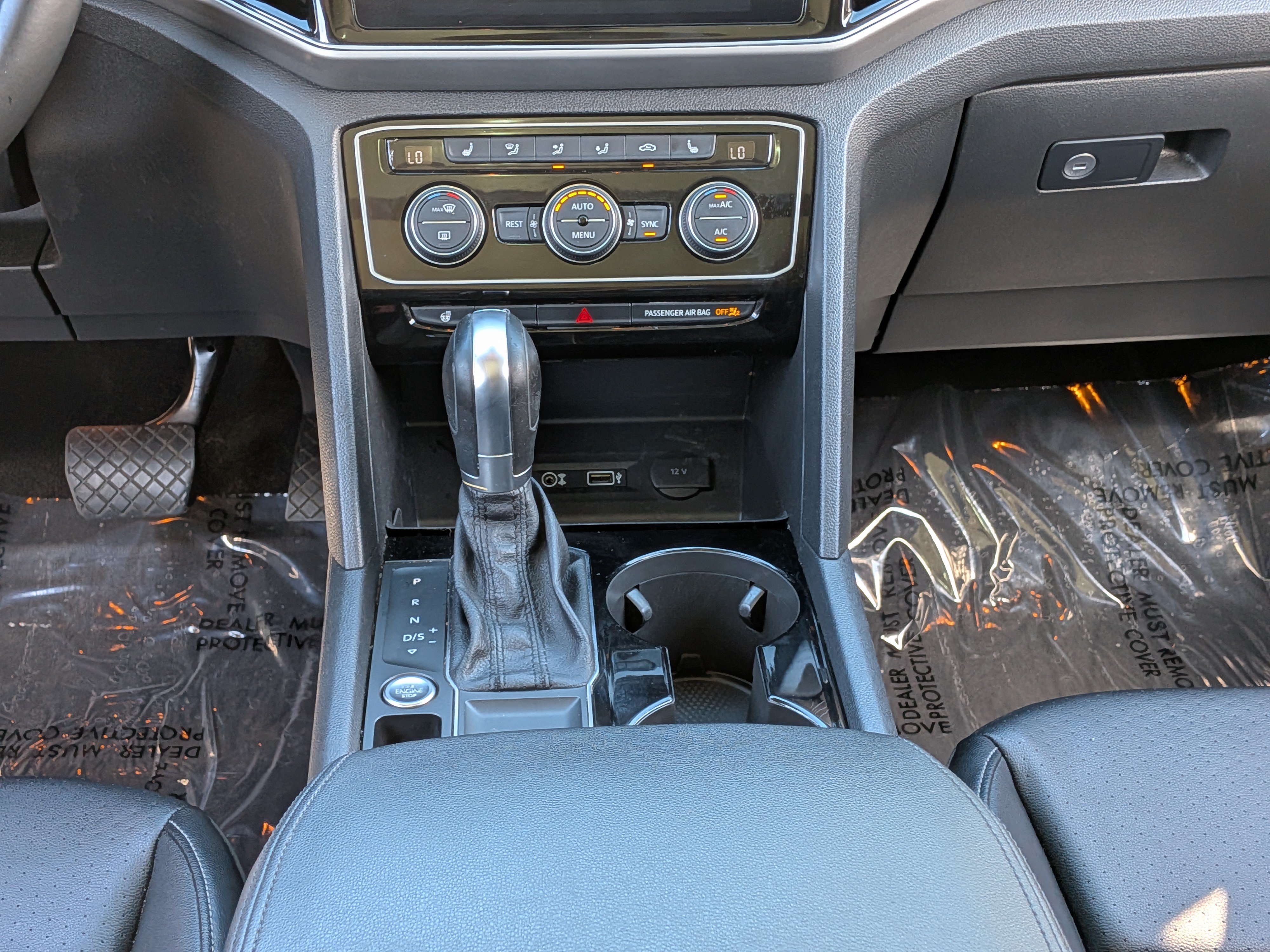 Used 2019 Volkswagen Atlas SEL FWD image 21