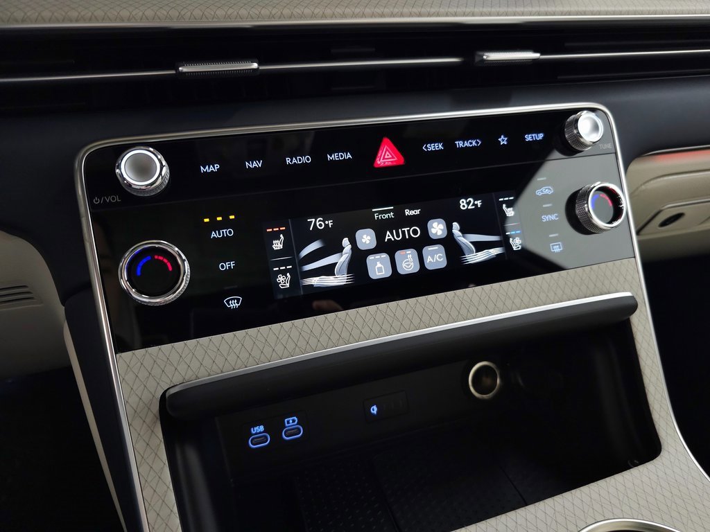 New 2025 Genesis GV80 3.5T Prestige image 30