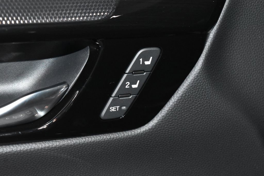 Used 2026 Honda CR-V EX-L image 5