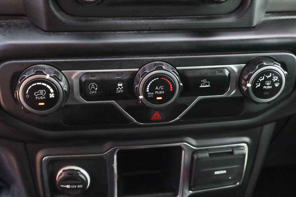 Used 2021 Jeep Wrangler Sport AWD/4WD image 23