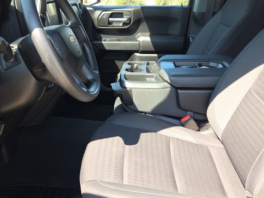 Used 2022 Chevrolet Silverado 1500 Custom w/ LPO, Dark Essentials Package AWD/4WD image 18