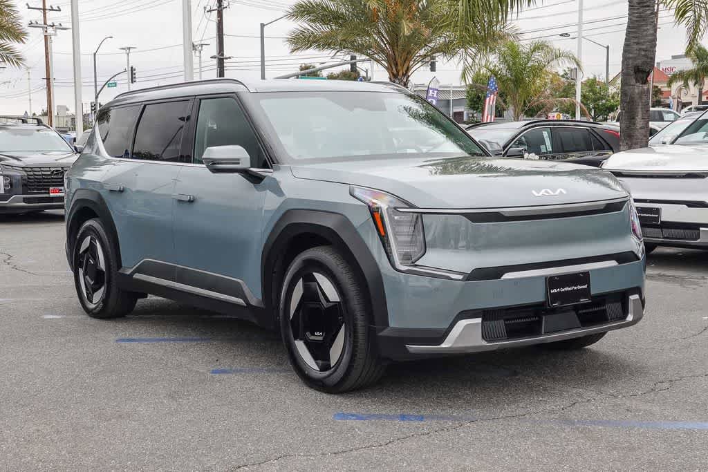 Certified 2024 Kia EV9 Wind AWD/4WD image 3