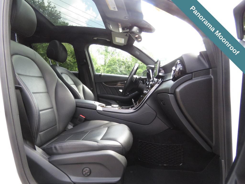 Used 2019 Mercedes-Benz GLC 300 4MATIC image 13