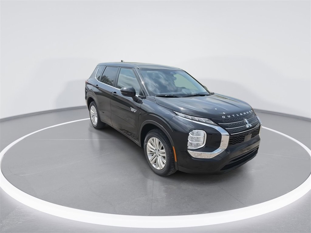 New 2025 Mitsubishi Outlander ES image 2