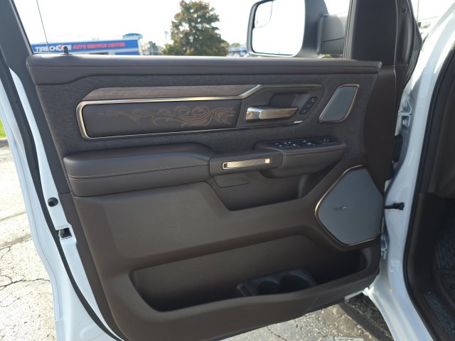 Used 2026 RAM 1500 Limited AWD/4WD image 12