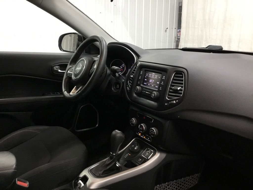 Used 2018 Jeep Compass Sport w/ Cold Weather Group image 19