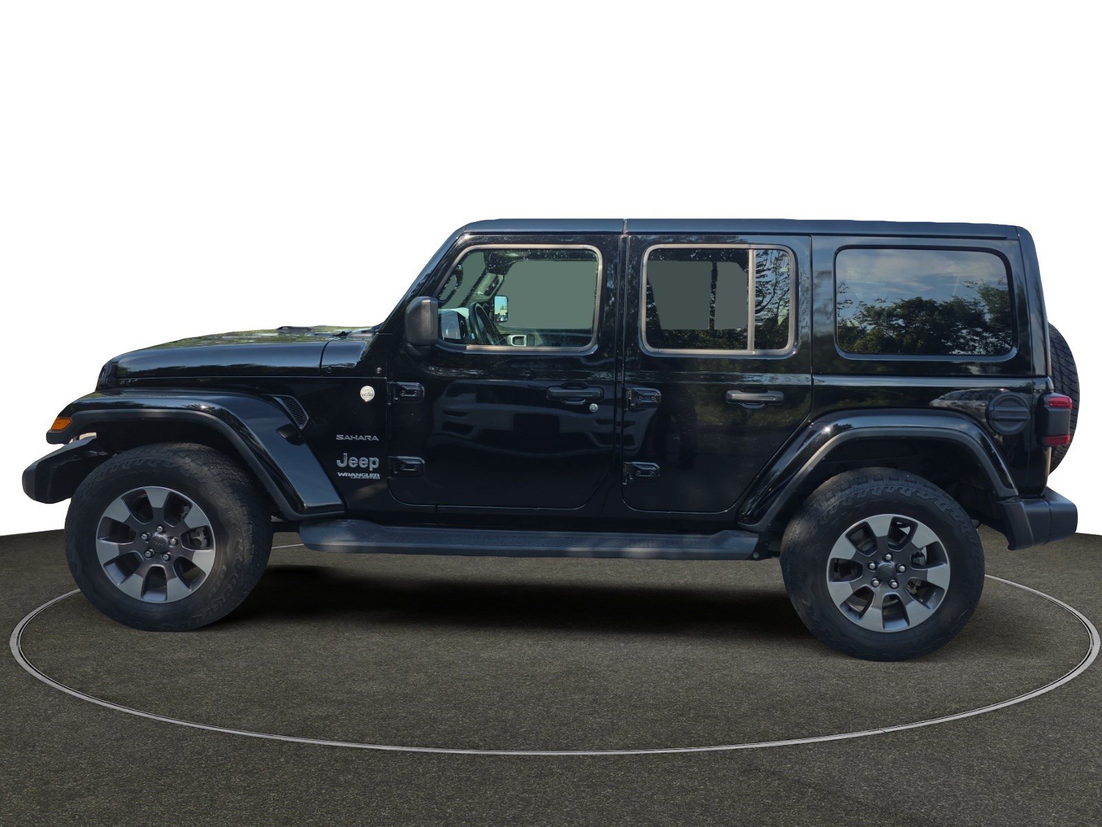 Used 2020 Jeep Wrangler Unlimited Sahara AWD/4WD image 2