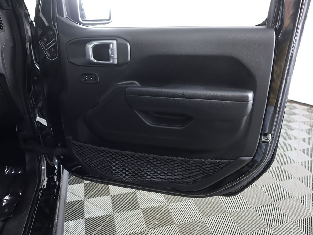 Used 2022 Jeep Wrangler Unlimited Rubicon 4xe image 18