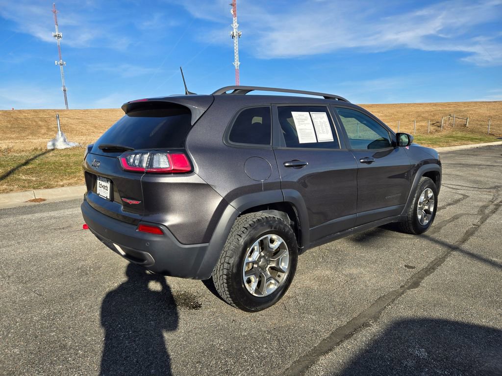 Used 2019 Jeep Cherokee Trailhawk w/ Cold Weather Group image 3