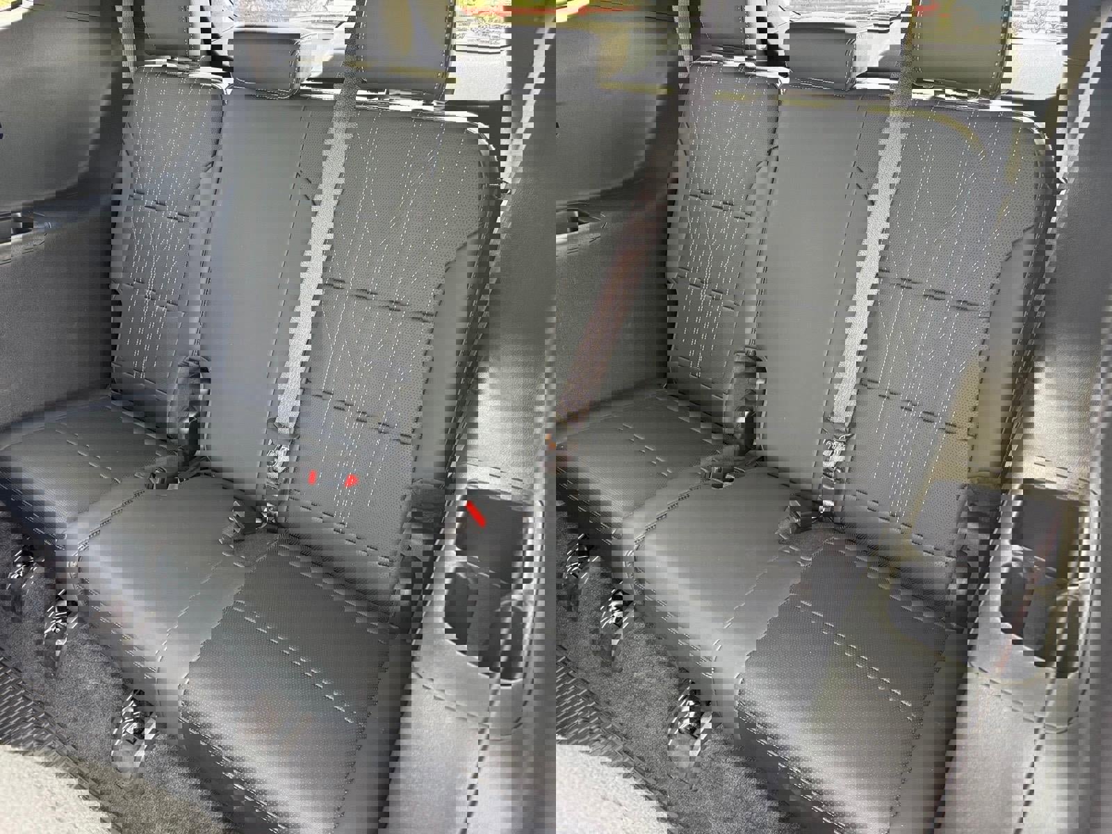 Used 2025 Buick Enclave Avenir w/ Super Cruise Package image 8