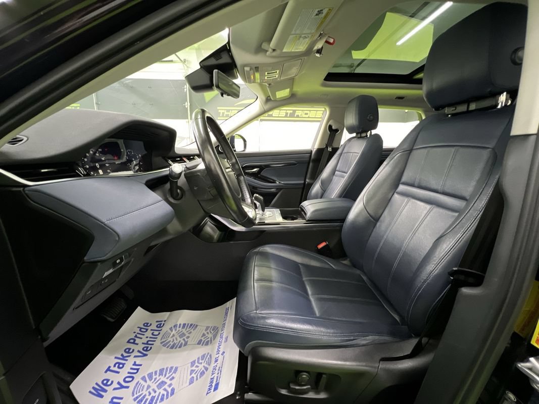 Used 2020 Land Rover Range Rover Evoque SE AWD/4WD image 17