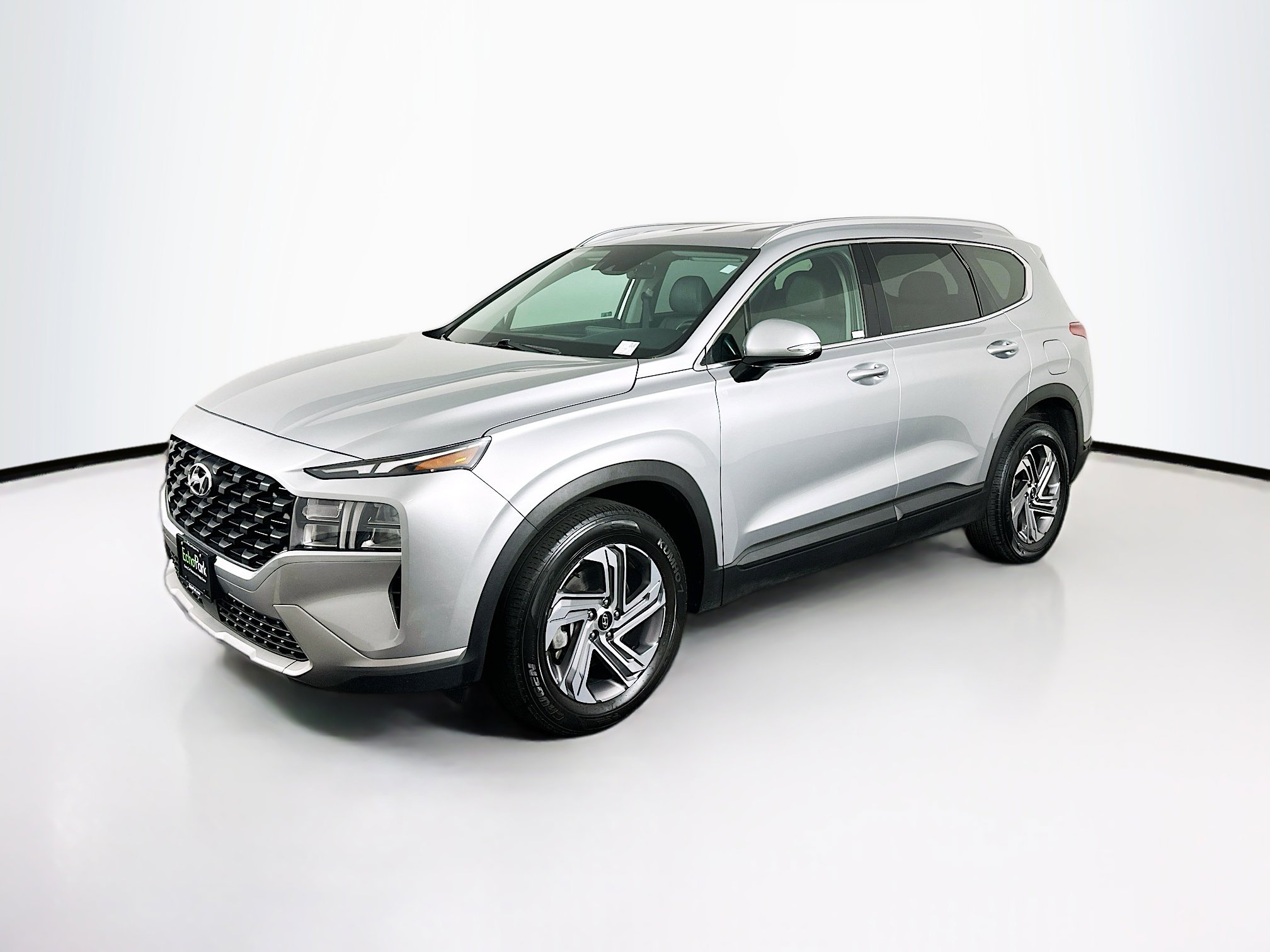 Used 2023 Hyundai Santa Fe SEL image 3