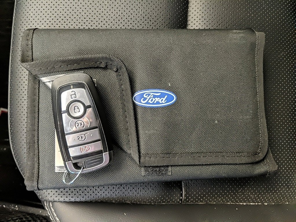 Certified 2022 Ford Escape Titanium w/ Class II Trailer Tow Package image 30