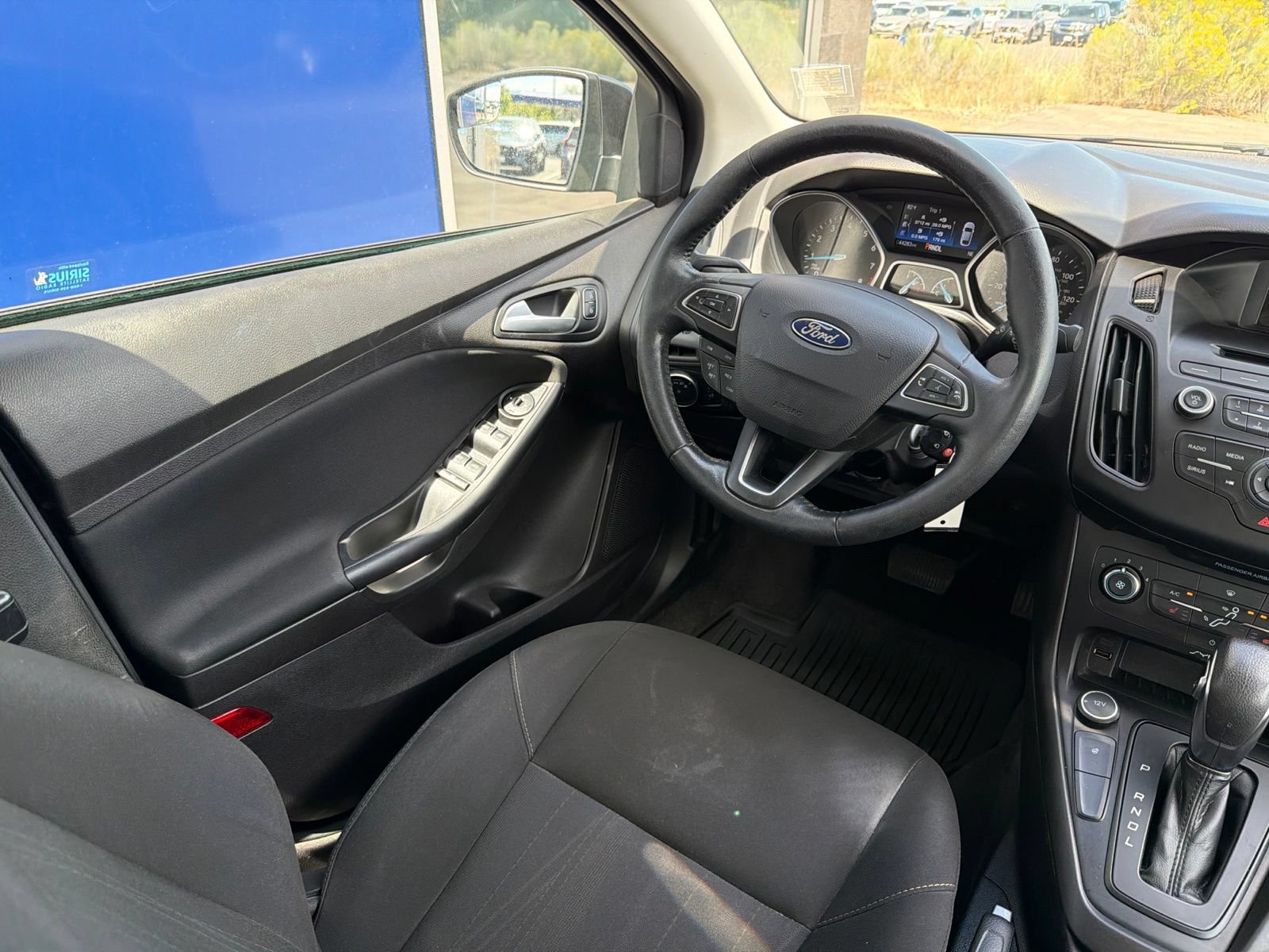 Used 2017 Ford Focus SE w/ Cold Weather Package FWD image 12