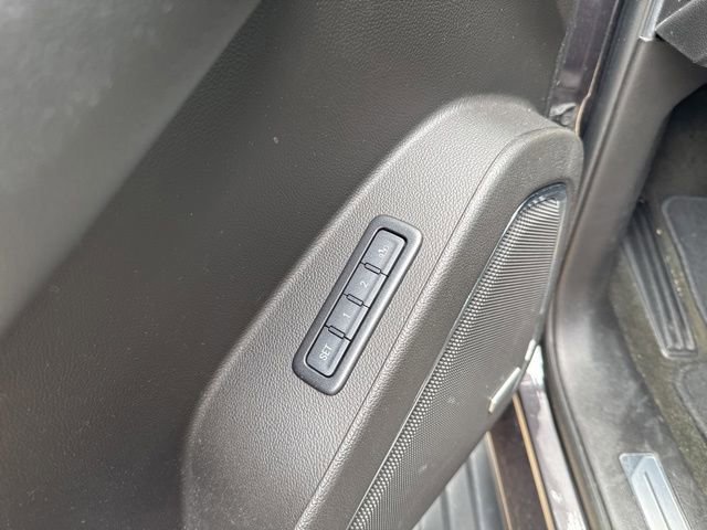 Used 2018 GMC Yukon SLT AWD/4WD image 13
