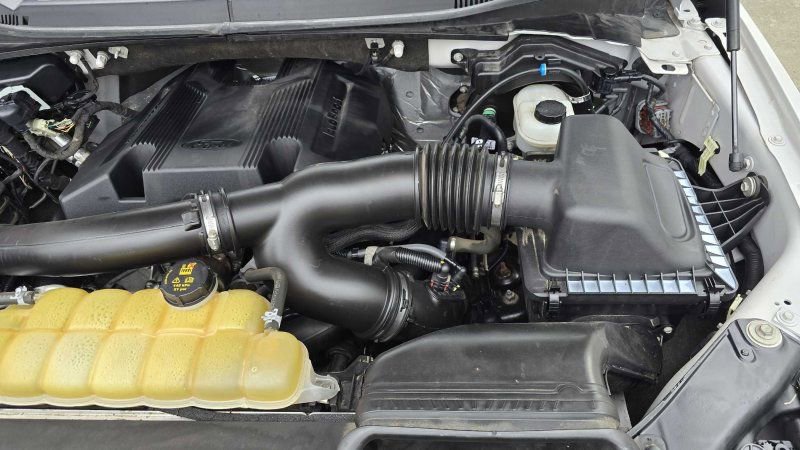 Used 2020 Ford F150 Lariat w/ Equipment Group 502A Luxury image 39