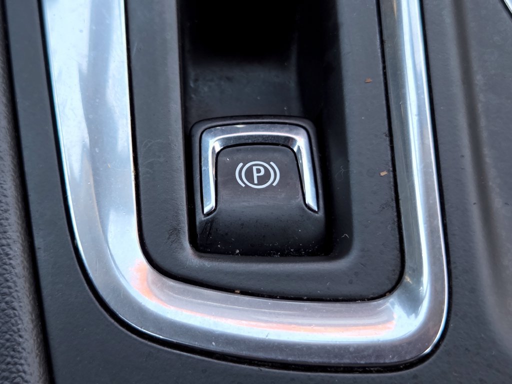 Used 2018 Chevrolet Equinox LS FWD image 8