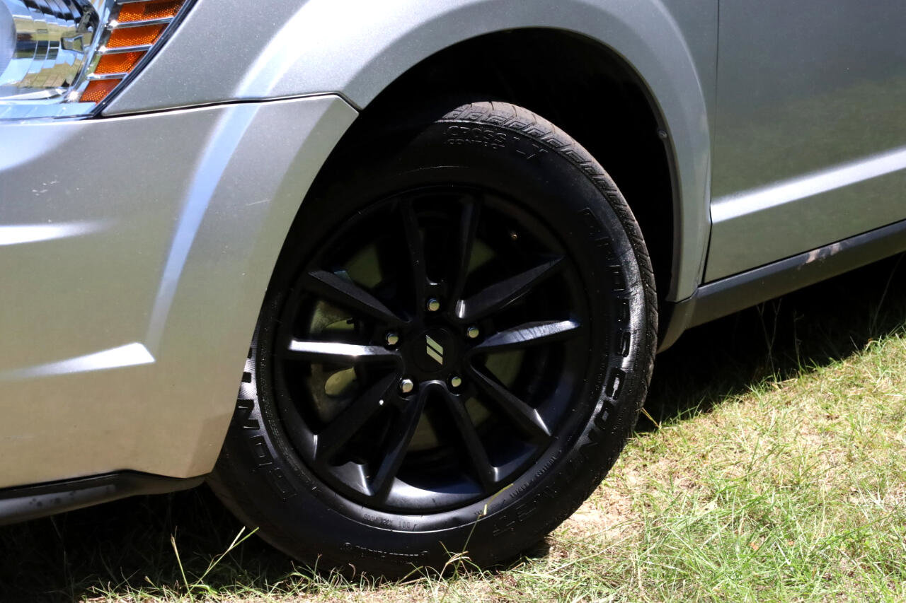 Used 2020 Dodge Journey SE w/ Blacktop Package image 17