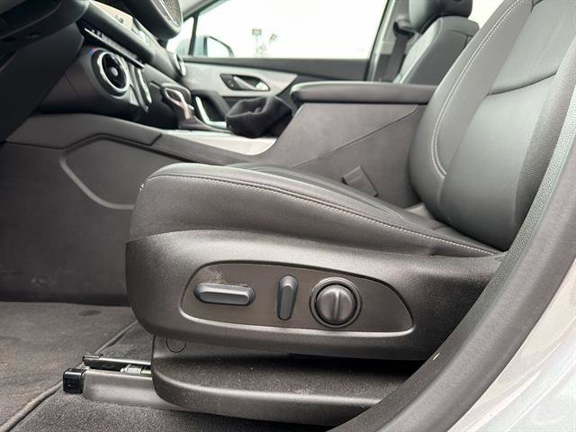 Used 2025 Chevrolet Blazer LT w/ Sound & Technology Package image 37