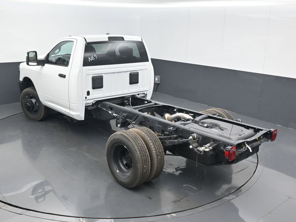 New 2026 RAM 3500 Tradesman AWD/4WD image 35