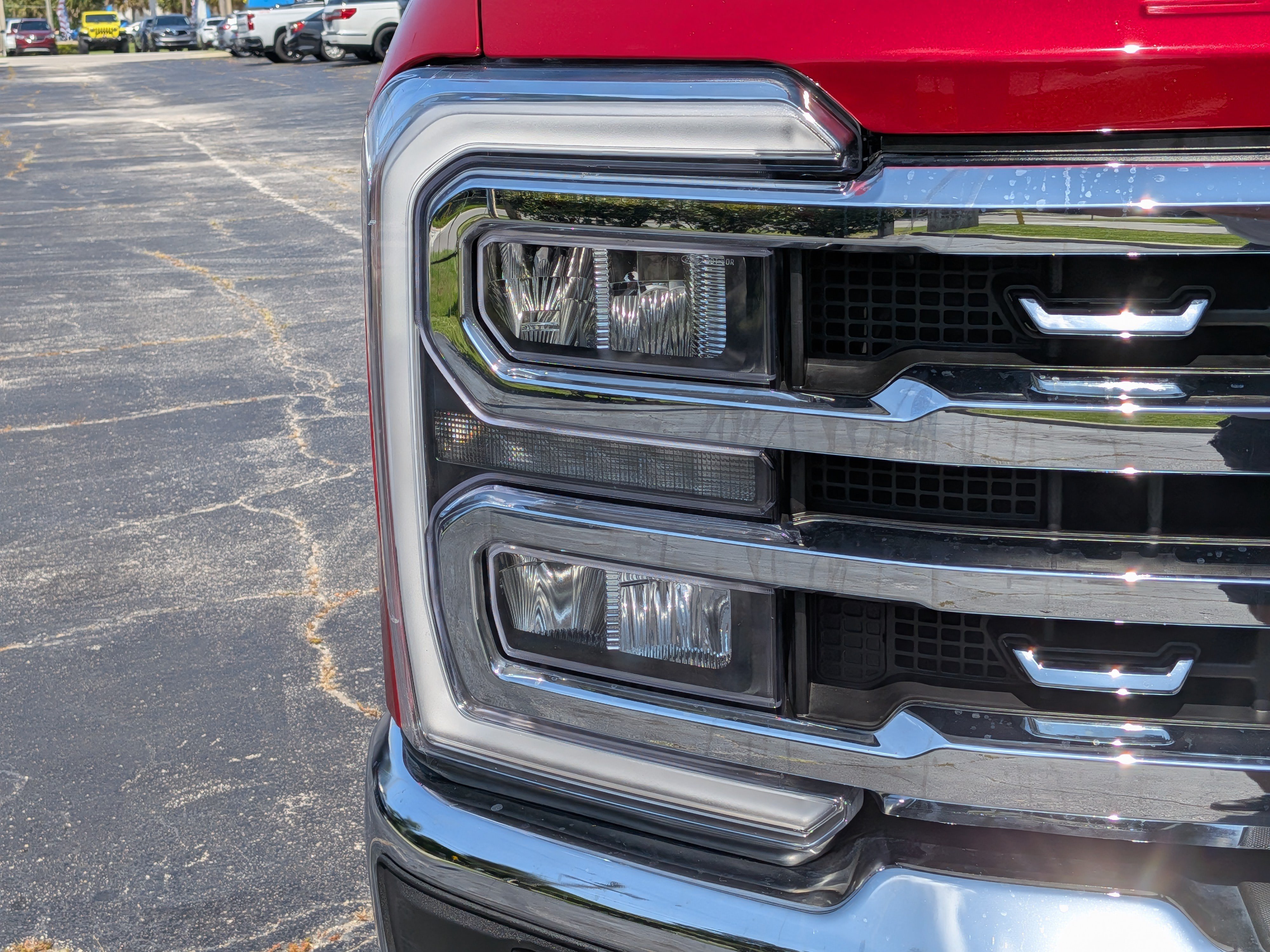 Used 2023 Ford F250 Lariat w/ Tremor Off-Road Package AWD/4WD image 10