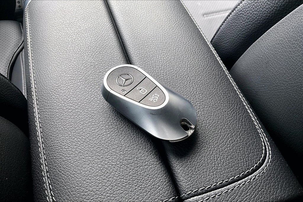 Certified 2025 Mercedes-Benz GLC 350e 4MATIC image 10