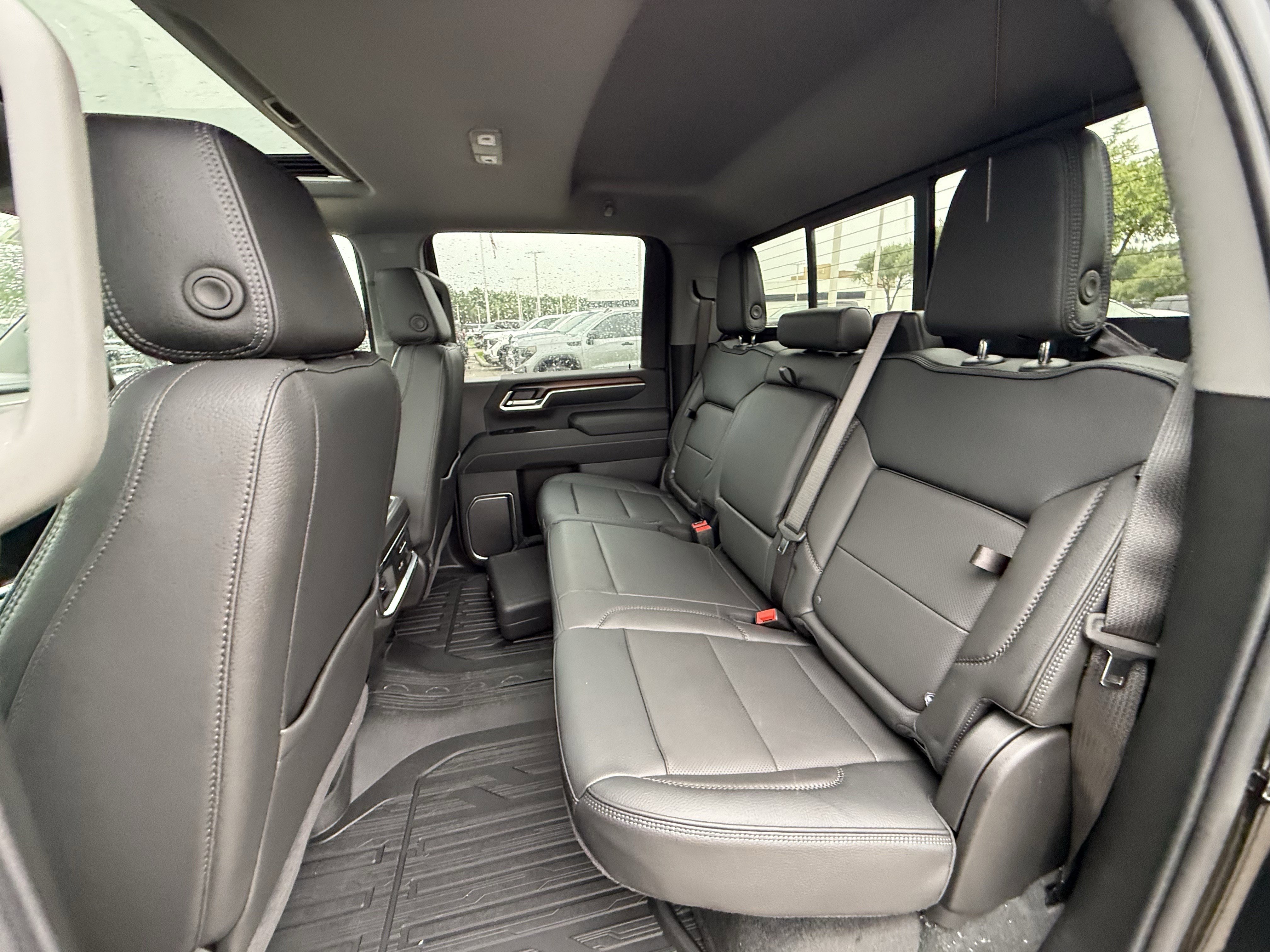 New 2026 GMC Sierra 3500 Denali w/ Denali Reserve Package AWD/4WD image 16