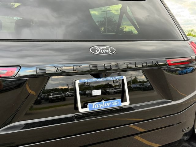New 2026 Ford Expedition Max Platinum w/ Stealth Appearance Package AWD/4WD image 11