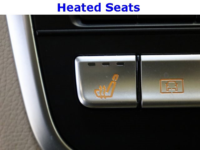 Used 2020 Mercedes-Benz GLA 250 4MATIC image 26