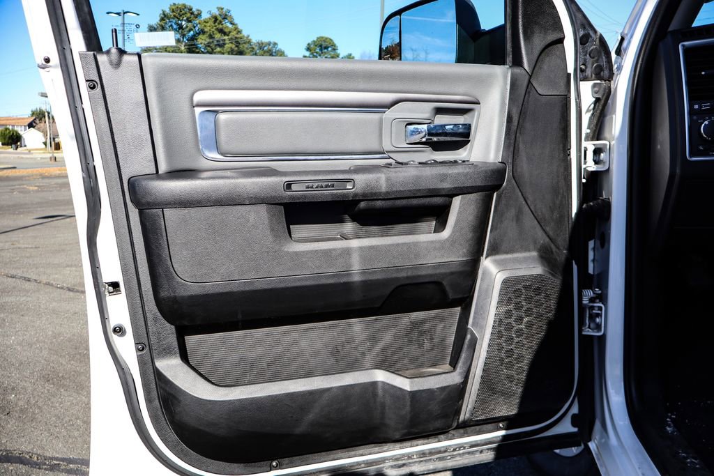 Used 2023 RAM 1500 Classic SLT w/ Trailer & Traction Group image 32