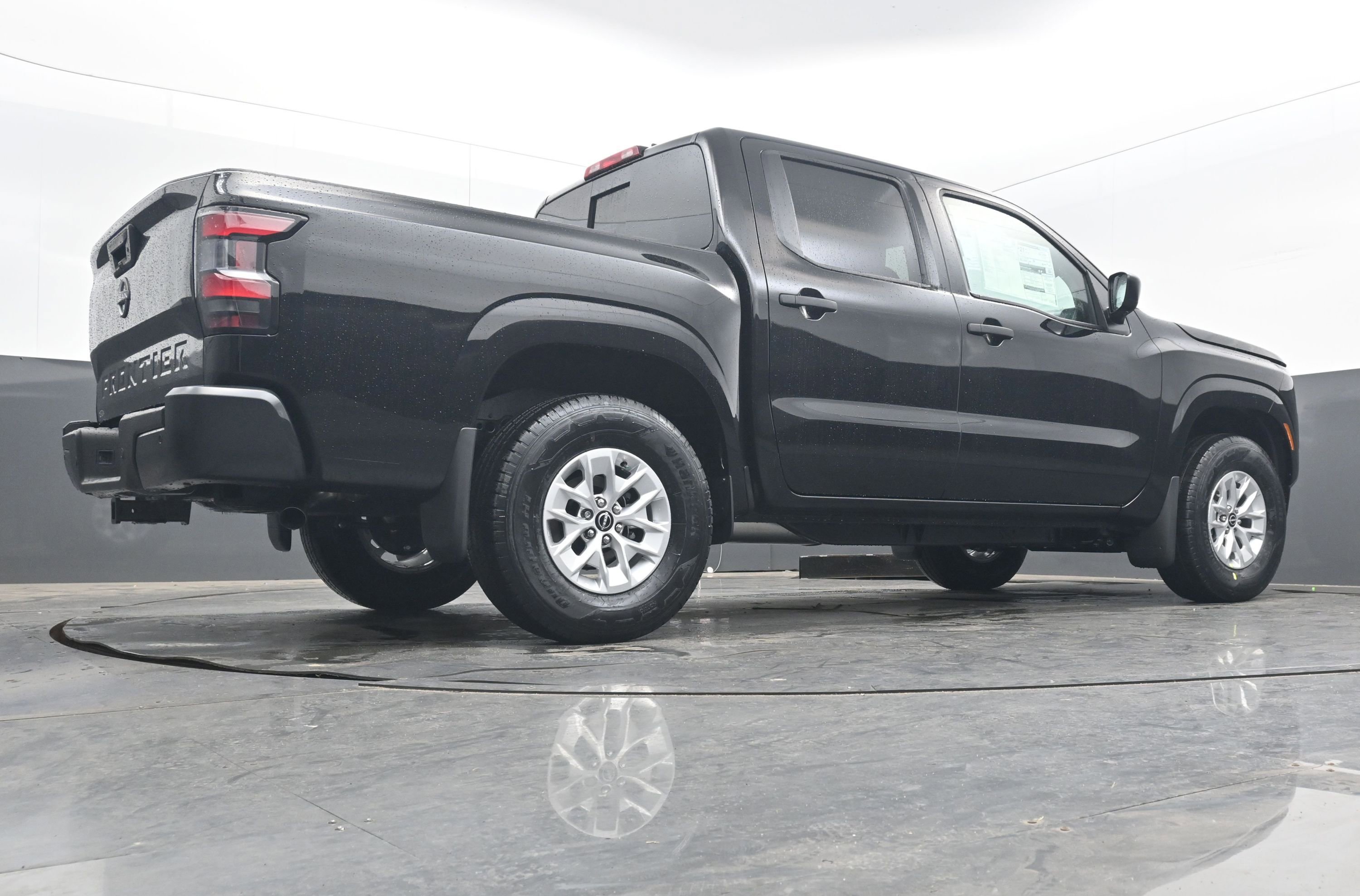 New 2026 Nissan Frontier S w/ Tow Package image 27